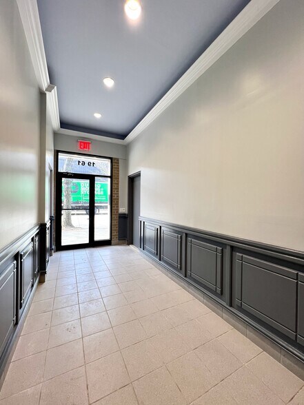 1961 49th St, Long Island City, NY à louer - Photo de l’immeuble – Image 3 sur 10
