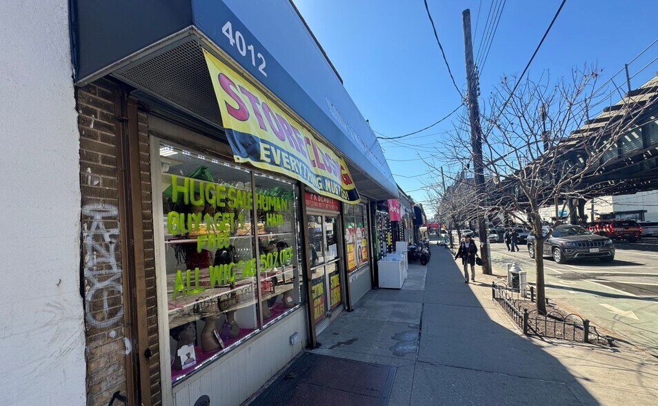 4012 White Plains Rd, Bronx, NY à louer - Photo de l’immeuble – Image 2 sur 5