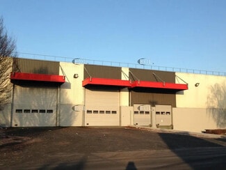 Plus de détails pour Local d'activités à louer