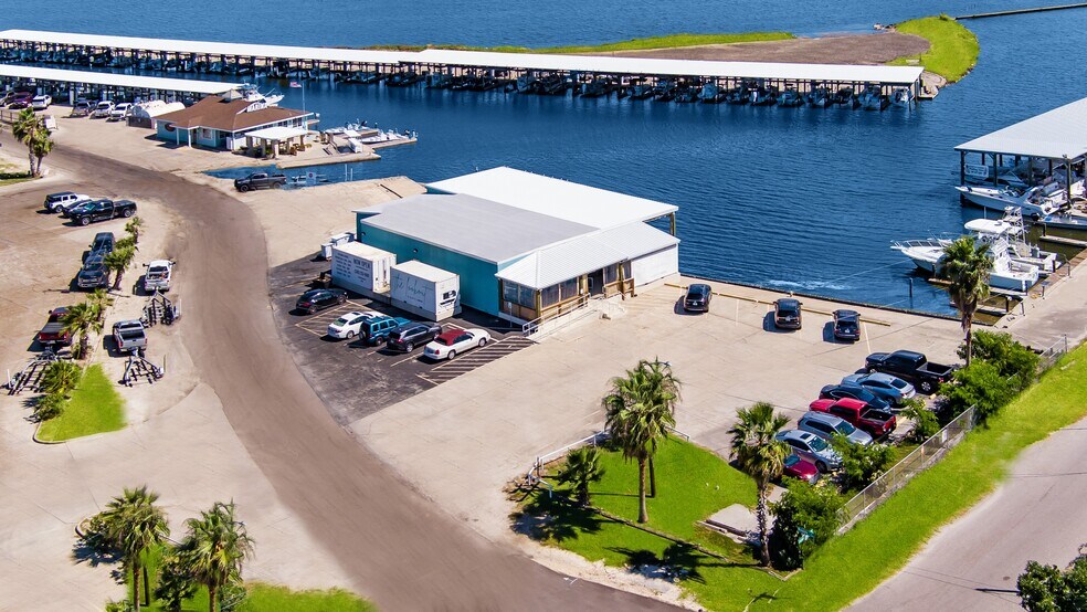 4236 Laguna Shores Rd, Corpus Christi, TX à vendre - Photo de l’immeuble – Image 2 sur 23