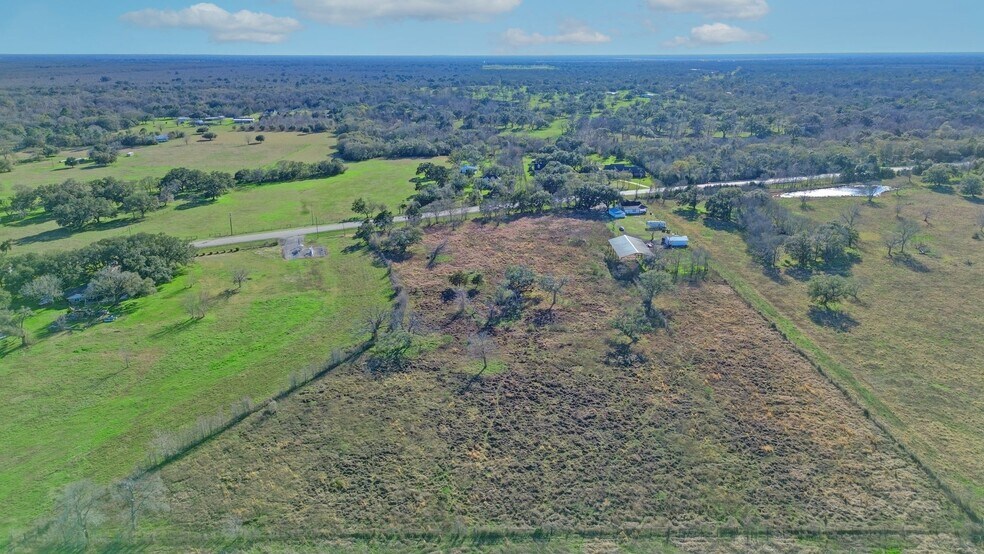 29929 FM 1301 Rd, West Columbia, TX à vendre - Photo de l’immeuble – Image 2 sur 2