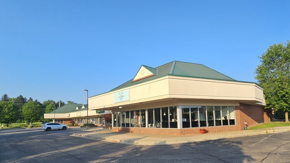 2340-2394 Genoa Business Park Dr, Brighton, MI à vendre - Photo de l’immeuble – Image 3 sur 4