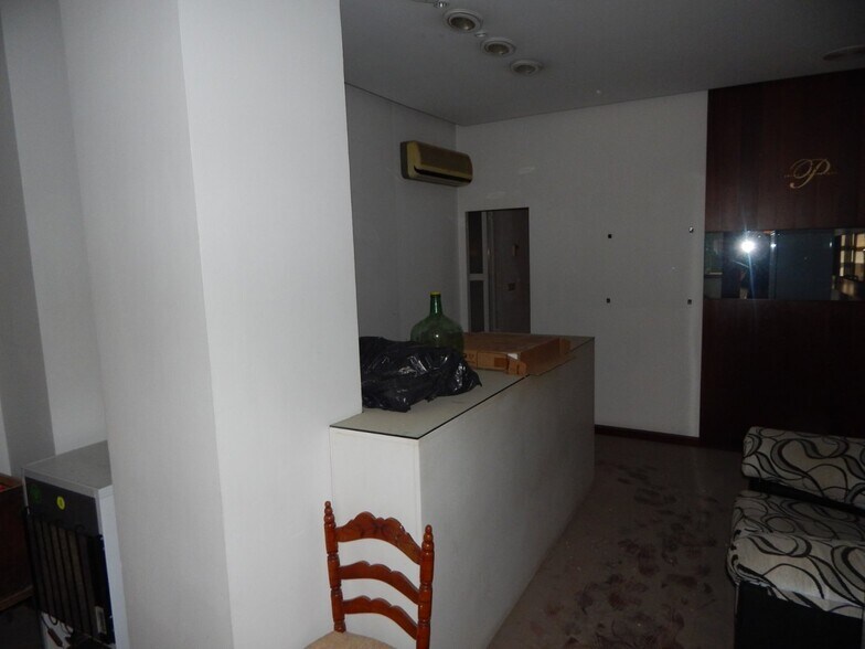 Local commercial dans València à vendre - Photo de l’immeuble – Image 2 sur 11