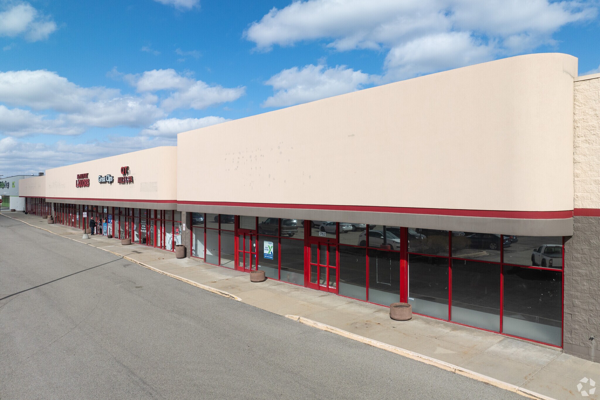 1700-1860 N Richmond Rd, McHenry, IL à louer Photo de l’immeuble– Image 1 sur 16