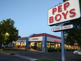 Plus de détails pour 300 E Prater Way, Sparks, NV - Local commercial à louer