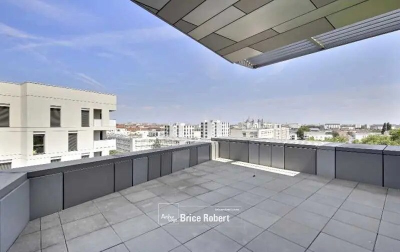 Bureau dans Lyon à louer - Photo de l’immeuble – Image 2 sur 5