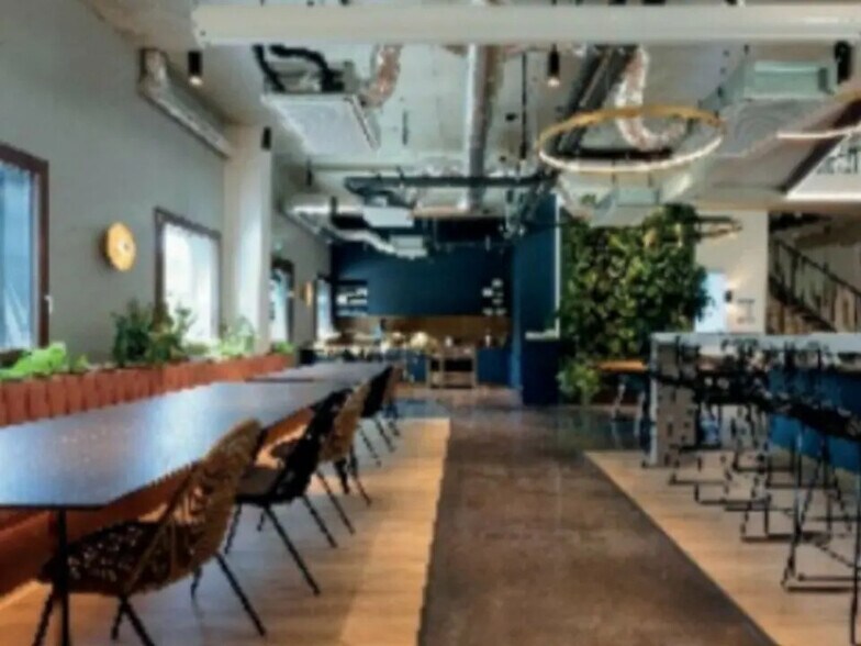 Bureau dans Méry à louer - Photo intérieure – Image 3 sur 3