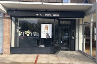 53-79 Chobham Rd, Sunninghill à louer Photo de l’immeuble– Image 1 sur 6