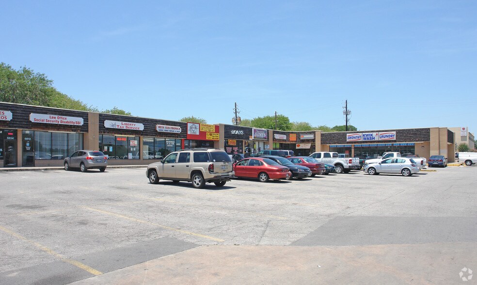 6538 S Congress Ave, Austin, TX à louer - Photo principale – Image 1 sur 4