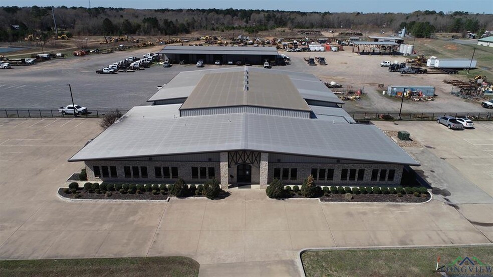 1300 NE Loop, Carthage, TX à vendre - Photo de l’immeuble – Image 1 sur 36