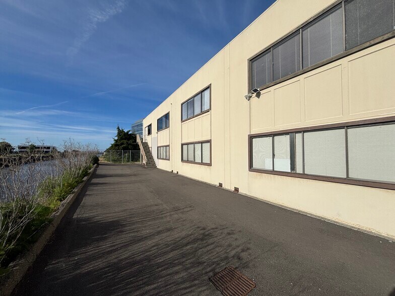 380-398 Beach Rd, Burlingame, CA à louer - Photo de l’immeuble – Image 3 sur 7