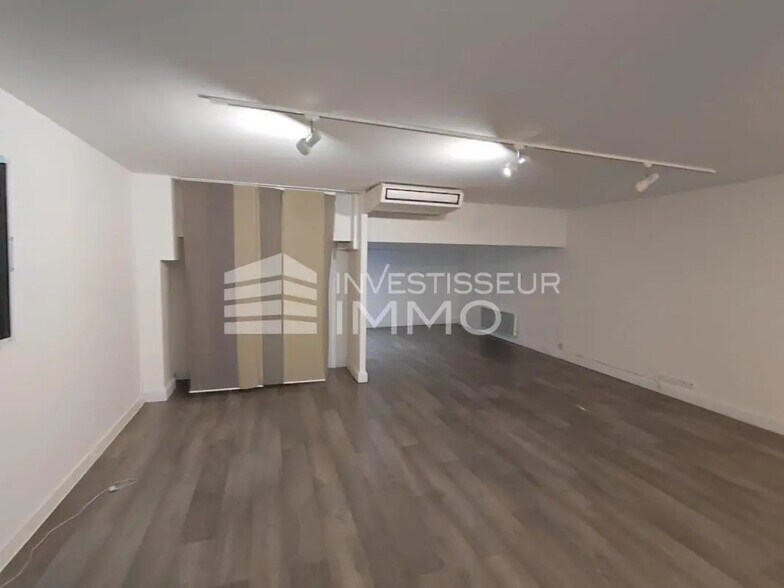 Bureau dans Émerainville à louer - Photo de l’immeuble – Image 2 sur 5