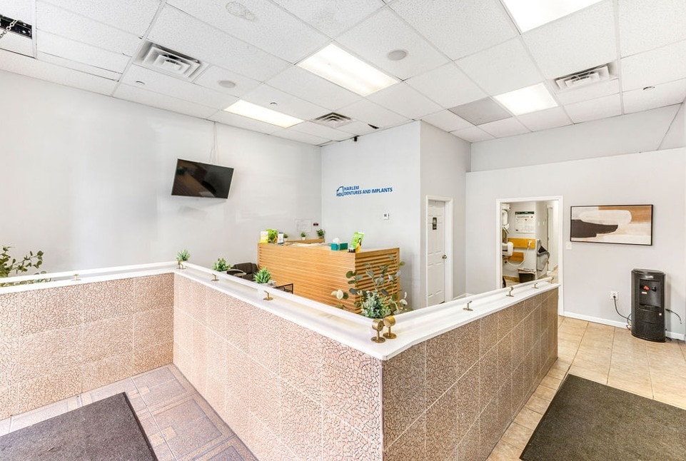 1827 Madison Ave, New York, NY à louer Photo de l’immeuble– Image 1 sur 7