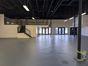 4311 49 Ave, Red Deer, AB à louer Photo intérieure– Image 1 sur 1