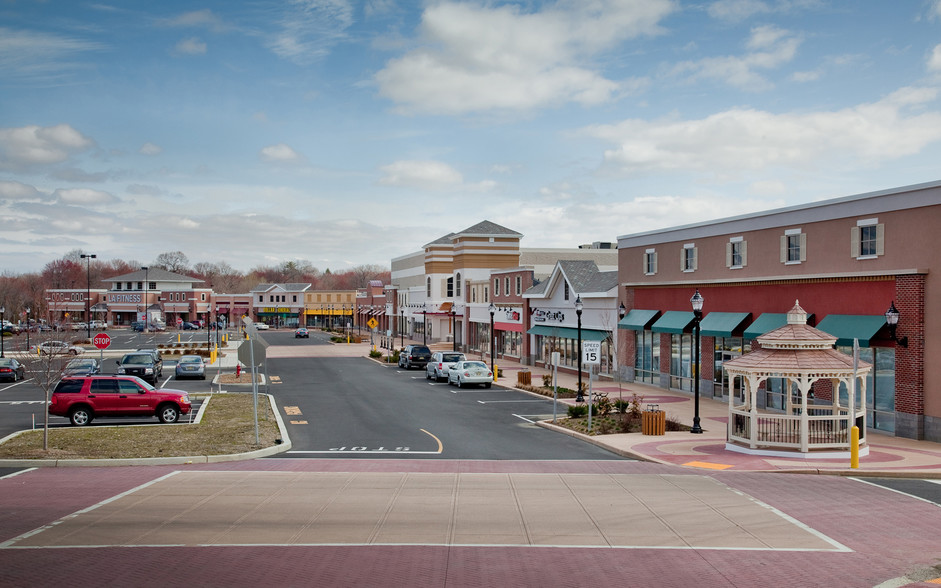 711 E Evesham Ave, Somerdale, NJ à louer - Photo de l’immeuble – Image 2 sur 2