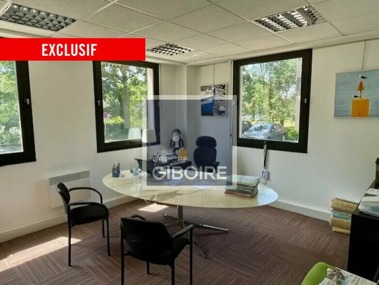 43 Square De La Mettrie, Rennes à louer - Photo de l’immeuble – Image 2 sur 5
