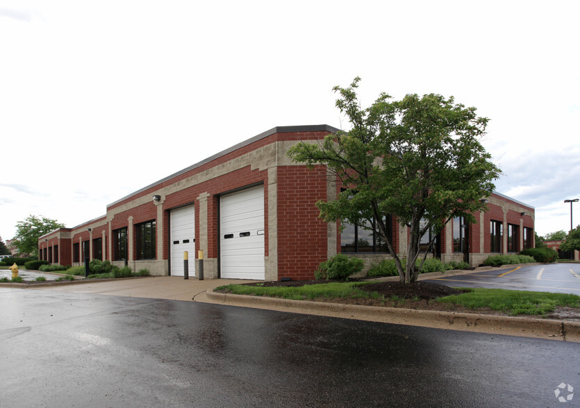 270 Remington Blvd, Bolingbrook, IL à louer - Photo de l’immeuble – Image 2 sur 7