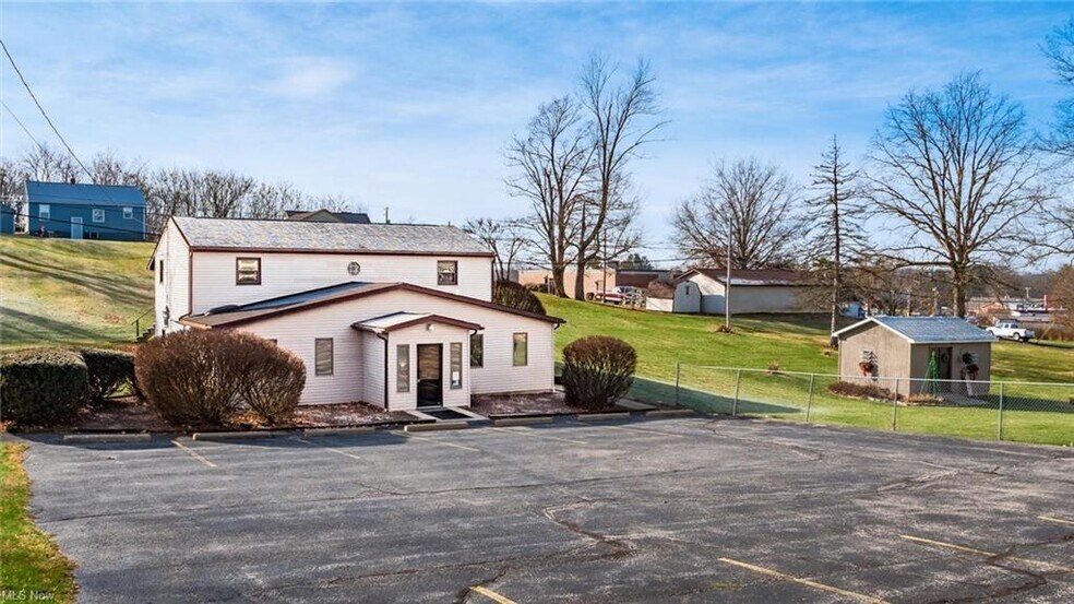 870 Orchard Hill Rd, Zanesville, OH à louer - Photo de l’immeuble – Image 2 sur 29