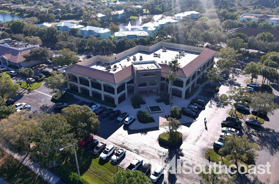 1100 SW Saint Lucie West Blvd, Port Saint Lucie, FL à louer - Photo de l’immeuble – Image 1 sur 3
