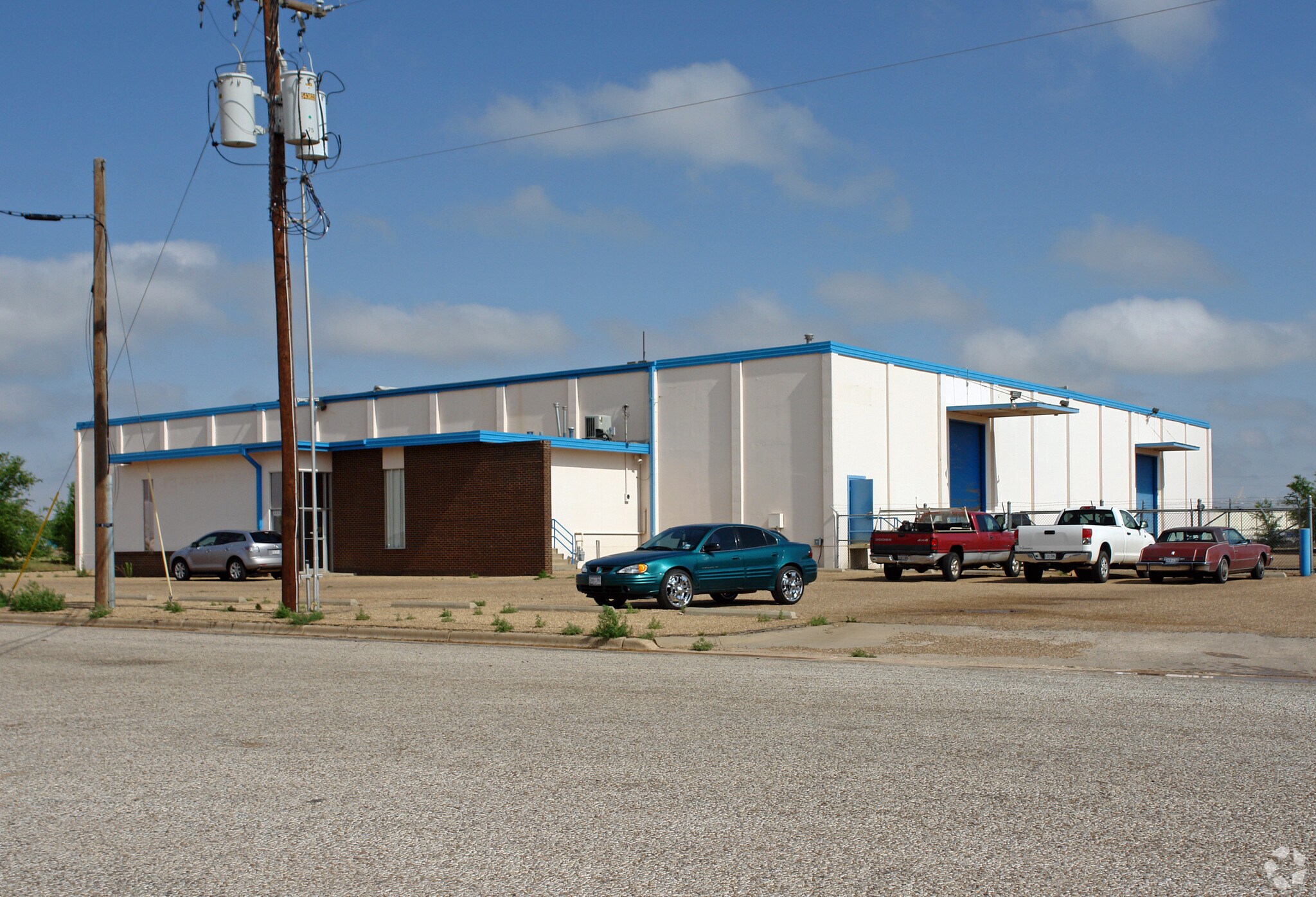 1333 E 44th St, Lubbock, TX à louer Photo de l’immeuble– Image 1 sur 7