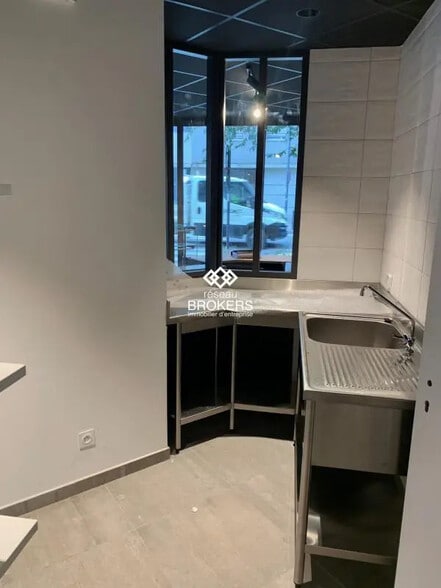 9 Rue Ampère, Grenoble à louer - Photo de l’immeuble – Image 2 sur 4