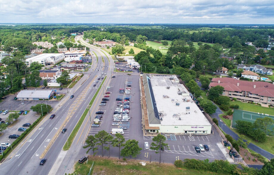 958A-984 Laskin Rd, Virginia Beach, VA à louer - Photo de l’immeuble – Image 3 sur 3