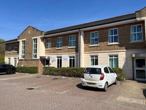 19-25 Shirwell Cres, Milton Keynes à louer Photo de l’immeuble– Image 2 sur 6
