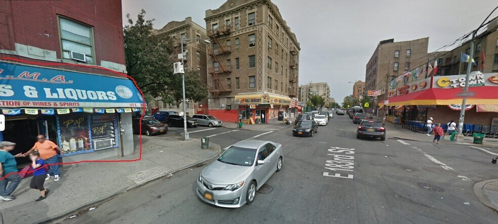 121 E 183rd St, Bronx, NY à louer - Photo de l’immeuble – Image 2 sur 7