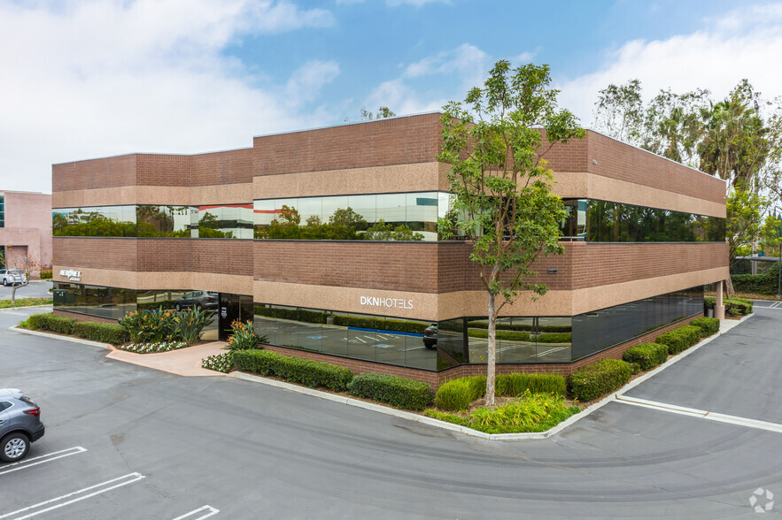 42 Corporate Park, Irvine, CA à louer - Photo de l’immeuble – Image 3 sur 6