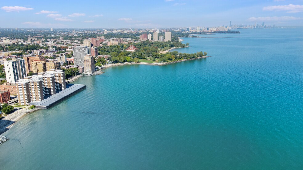 31 Unit Portfolio on 7337 S South Drive portefeuille de 31 biens à vendre sur LoopNet.fr - Photo de l’immeuble – Image 3 sur 11