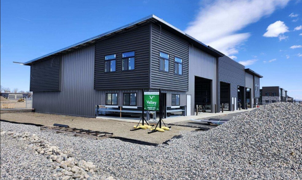 6613 Wagon Trl, Billings, MT à louer - Photo de l’immeuble – Image 2 sur 7