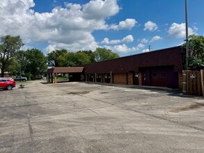 251 N Center St, Joliet, IL à vendre Photo intérieure– Image 1 sur 40