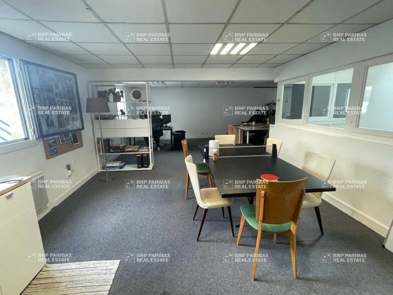 Bureau dans Rennes à vendre - Photo de l’immeuble – Image 2 sur 3