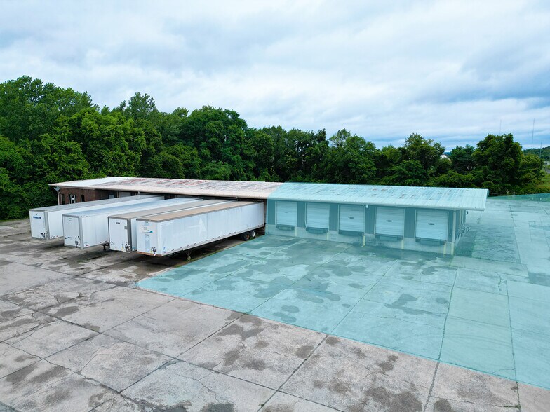 3513 Camp Ground Rd, Louisville, KY à louer - Photo de l’immeuble – Image 3 sur 3