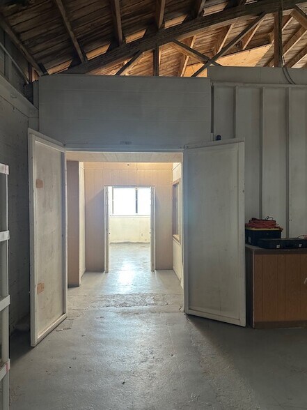 4530 Martin Luther King Jr Way, Oakland, CA à vendre - Photo de l’immeuble – Image 3 sur 10