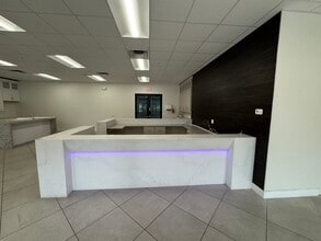 6150 Metro Plex Dr, Fort Myers, FL à louer Photo intérieure– Image 1 sur 7