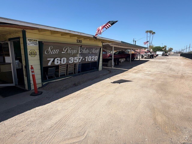 530 W Birch St, Calexico, CA à vendre Photo principale– Image 1 sur 15