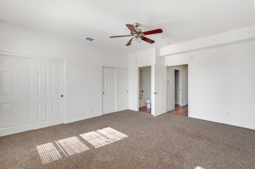 703 Allegheny St, Beaumont, CA à vendre - Photo intérieure – Image 3 sur 13