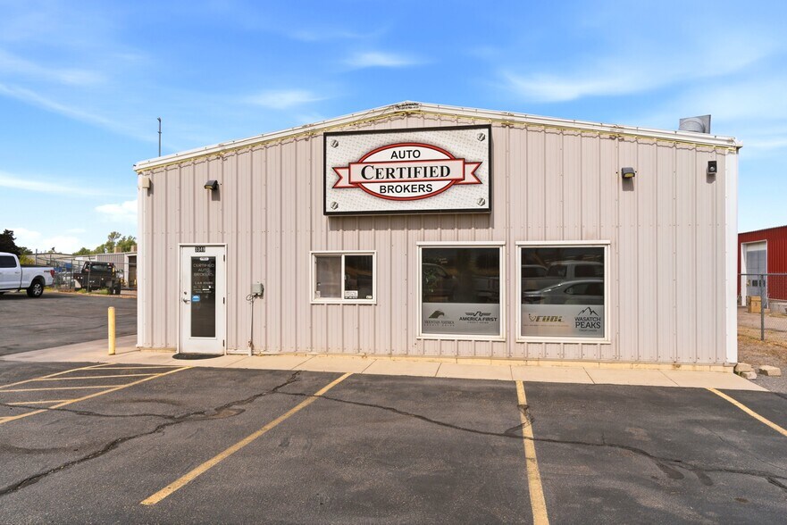 3349 S 1900 W, Roy, UT à louer - Photo de l’immeuble – Image 2 sur 22