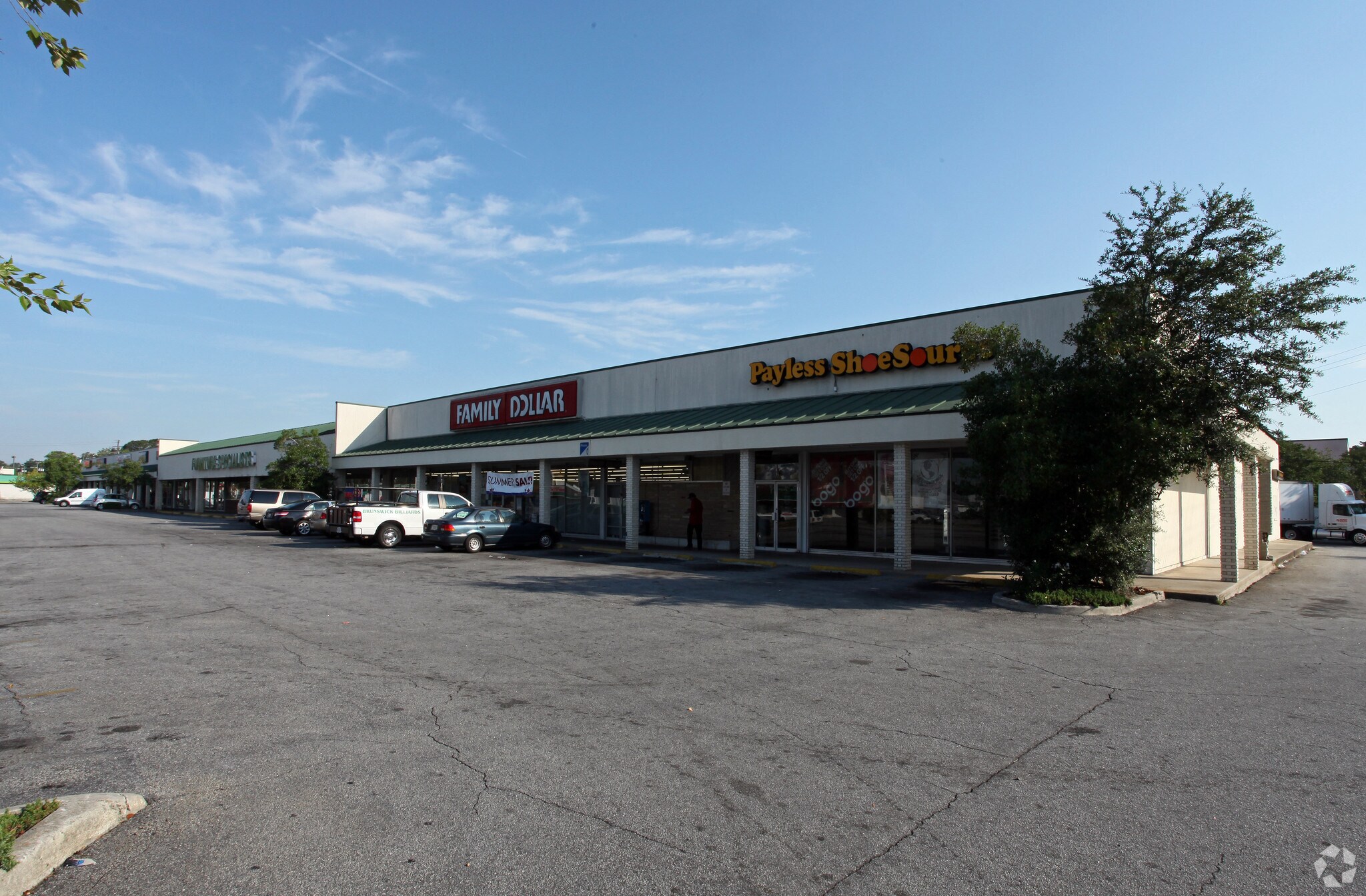 40 E De Renne Ave, Savannah, GA à louer Photo principale– Image 1 sur 7