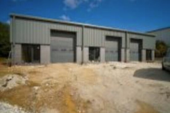 Threemilestone Industrial Estate, Threemilestone à louer - Photo de l’immeuble – Image 1 sur 1