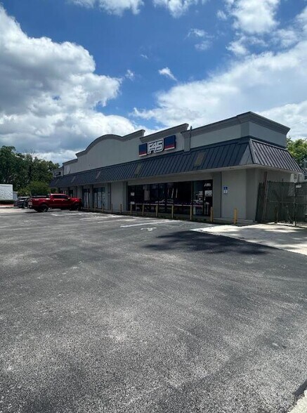 13550 Atlantic Blvd, Jacksonville, FL à vendre - Photo de l’immeuble – Image 3 sur 3