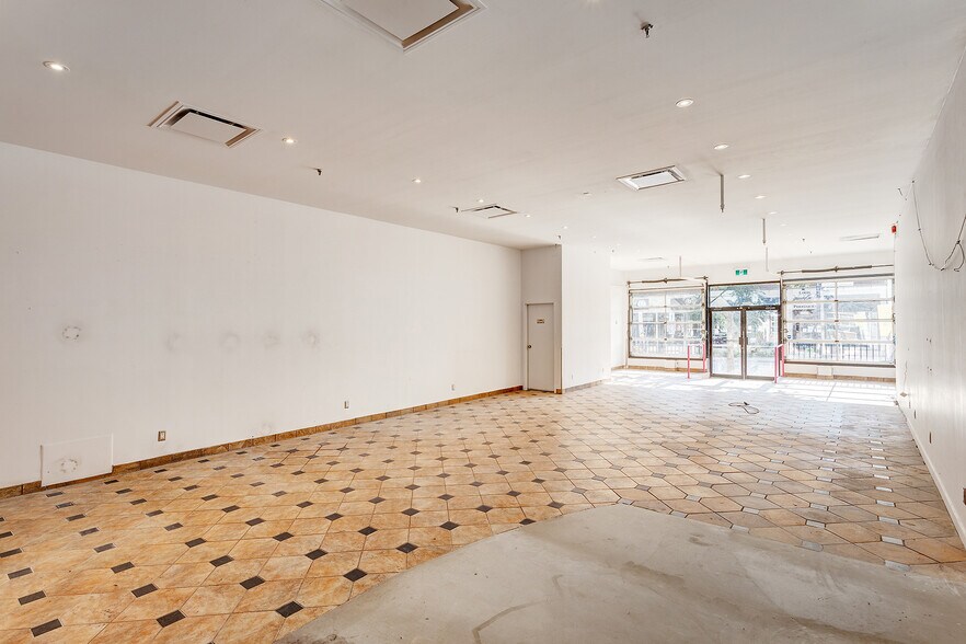 1351 Rue Sainte-Catherine E, Montréal, QC à vendre - Photo intérieure – Image 3 sur 10