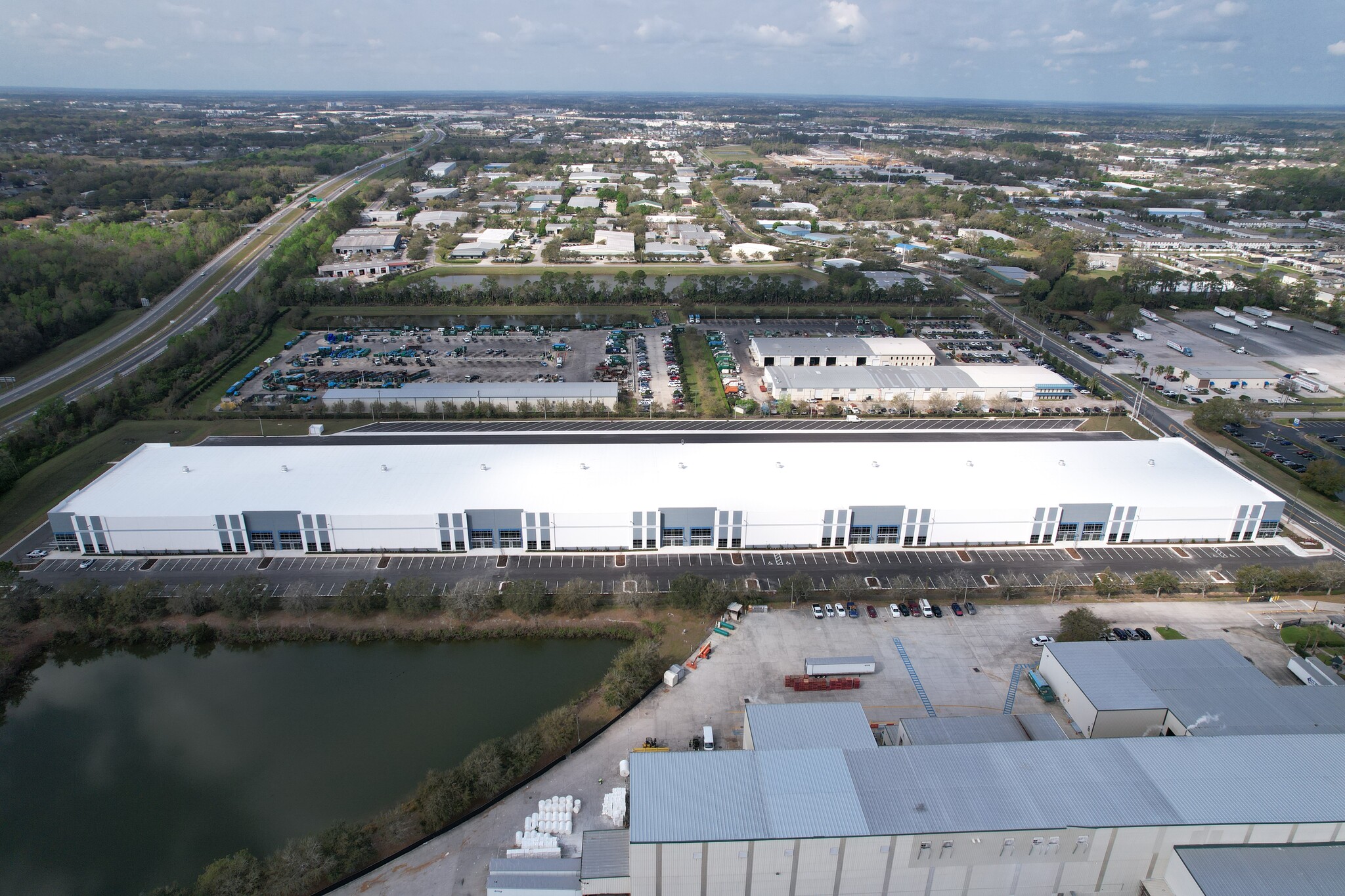 3205 St. Johns Pky, Sanford, FL à louer Photo intérieure– Image 1 sur 1