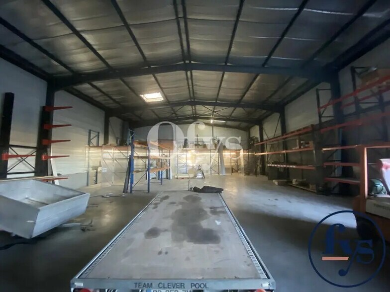 Local d'activités dans Chalamont à vendre - Photo intérieure – Image 3 sur 11