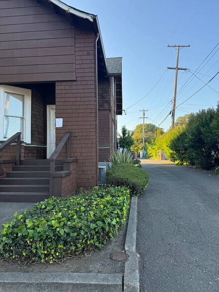 1209-1211 College Ave, Santa Rosa, CA à louer - Photo de l’immeuble – Image 3 sur 5