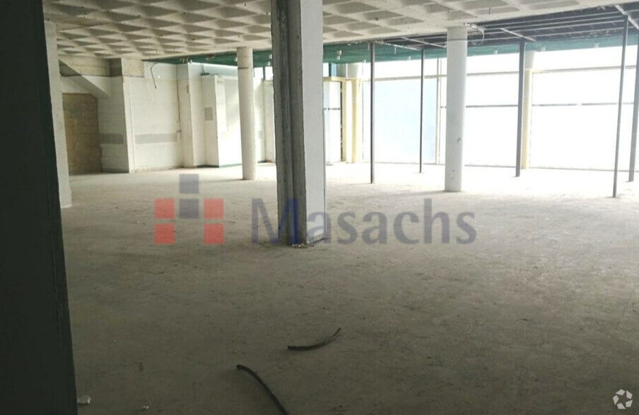 Industriel/Logistique dans Alcalá de Henares, Madrid à vendre - Photo de l’immeuble – Image 1 sur 7