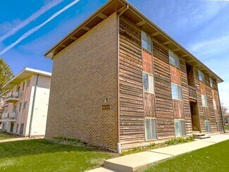 Plus de détails pour 2433 E St, Lincoln, NE - Logement à vendre