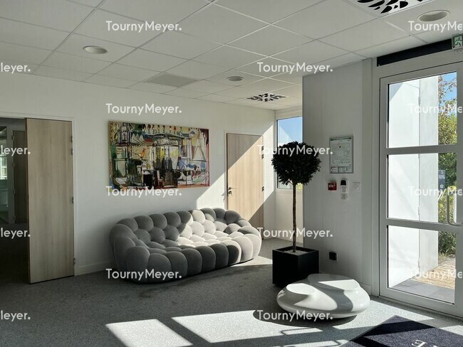 Plus de détails pour Bureau à louer