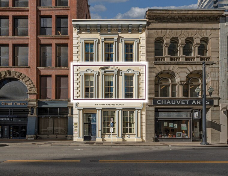 213 5th Ave N, Nashville, TN à vendre - Photo de l’immeuble – Image 1 sur 17